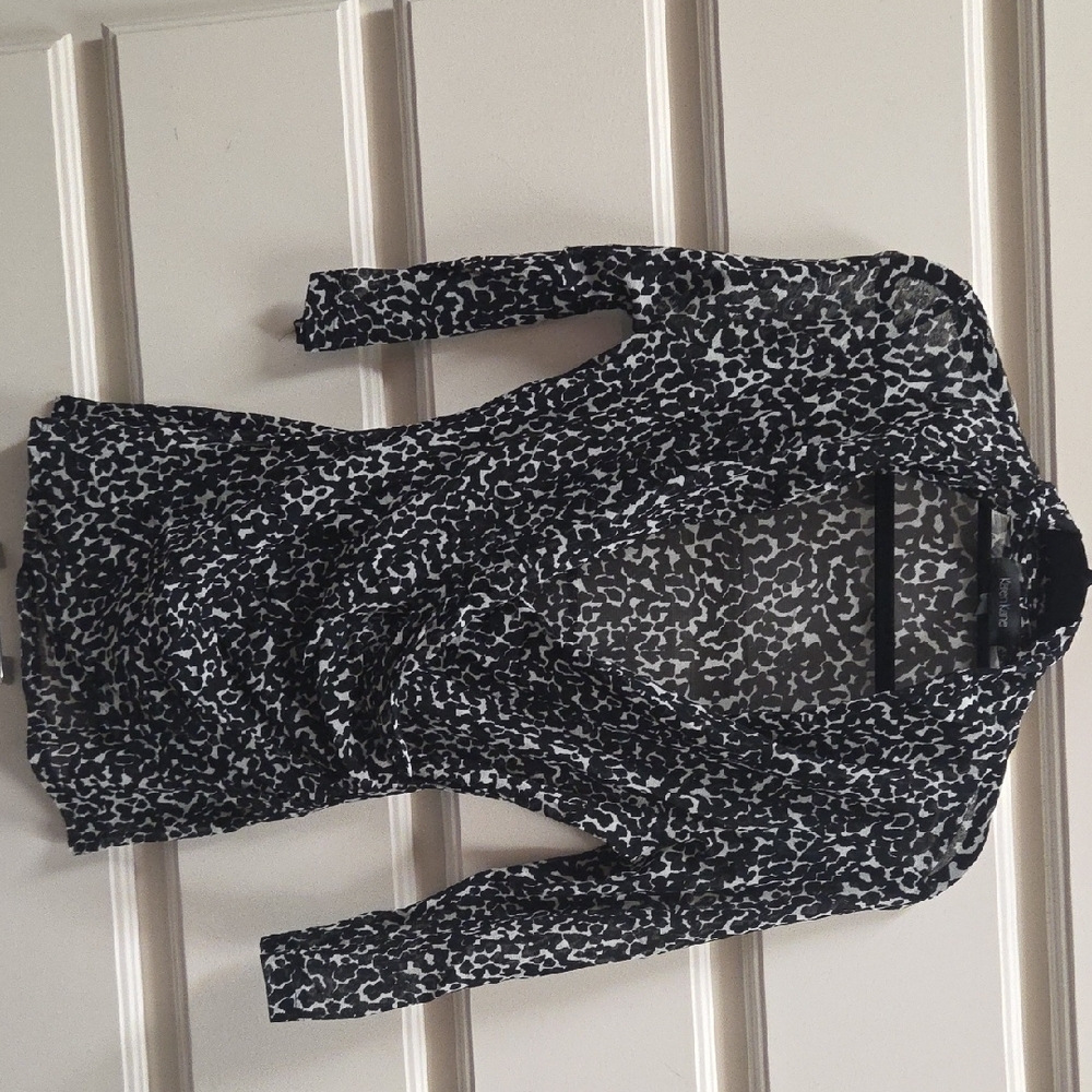 Karen Kane Black and White Animal Print Top